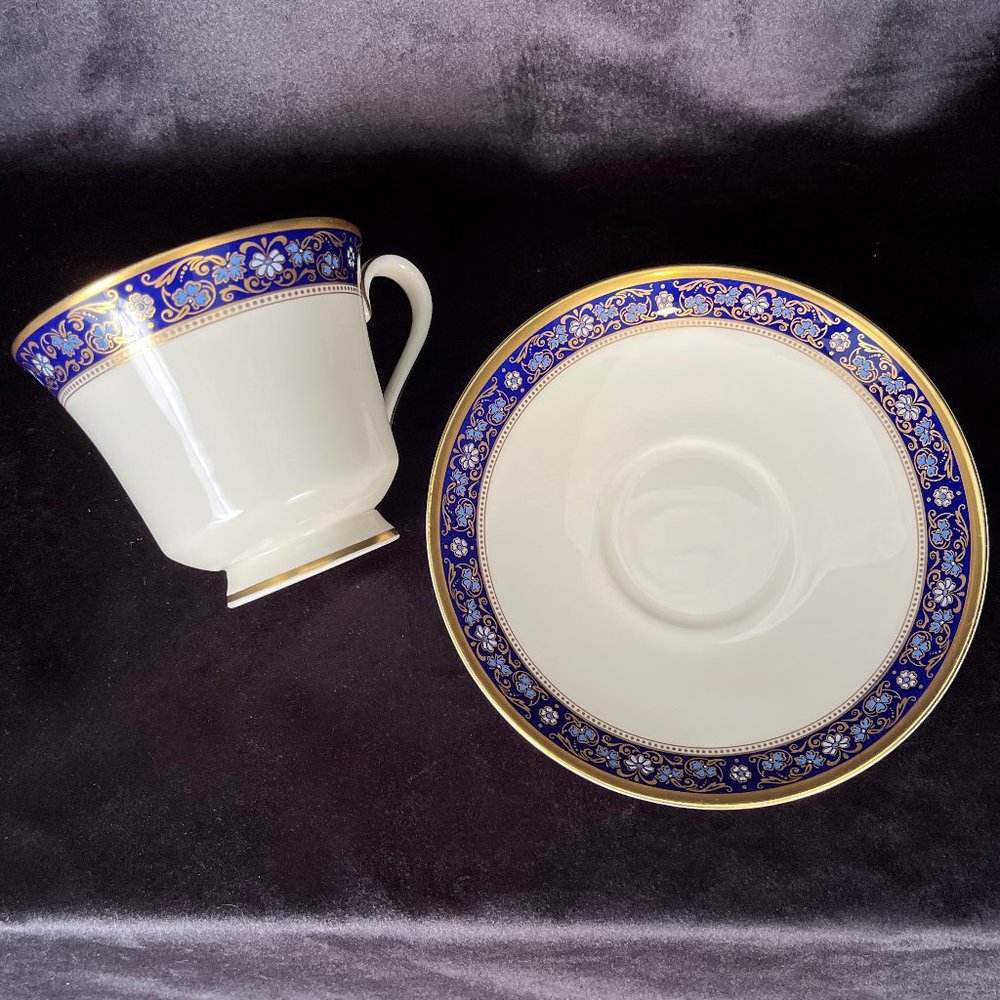 Footed Cup & Saucer Set | Edinburgh Dark Blue - Picture 4 of 4